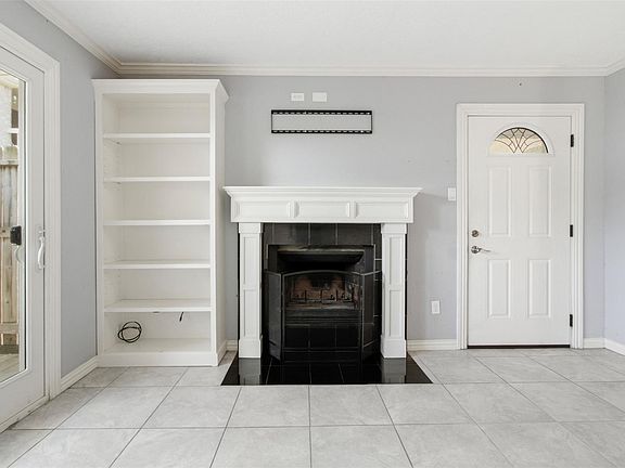 3rd image of 7600 Emmett F Lowry Expy APT 315