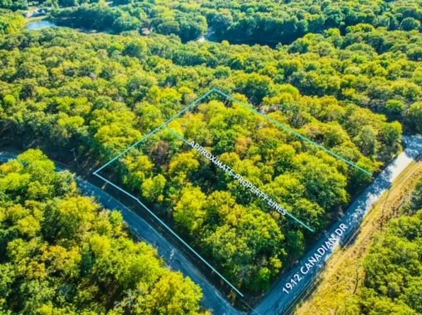 1910 Canadian Dr #26, Kingston, OK 73439