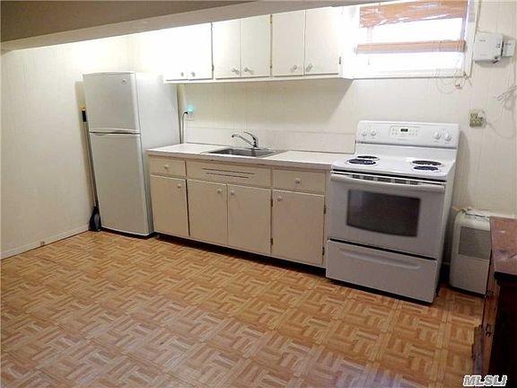 2nd image of 18 Coles Pl