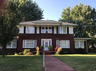 18 W Conron Ave, Danville, IL 61832