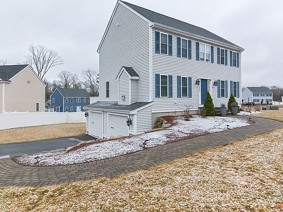 53 Mceachron Dr Stoughton Ma 02072 Mls 73193543 Zillow