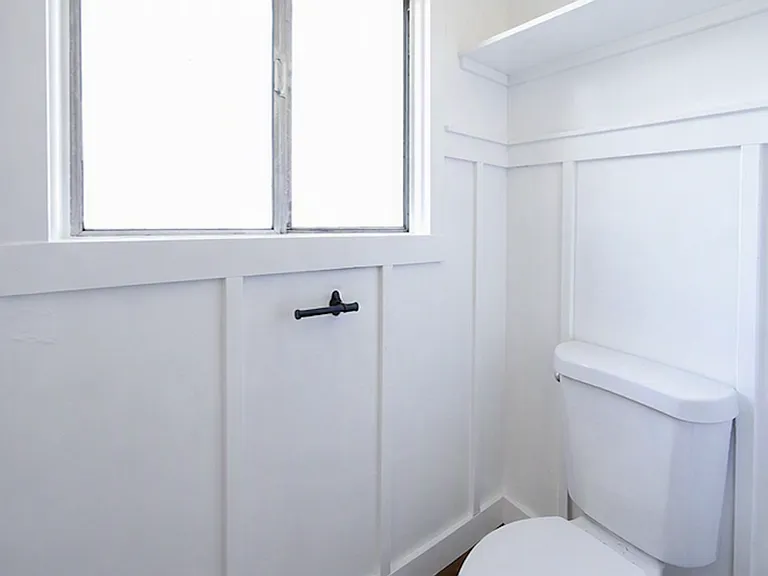 719 Esther Way — Photo 23