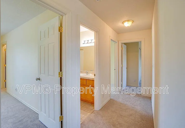 2214 NW 7th St — Photo 19