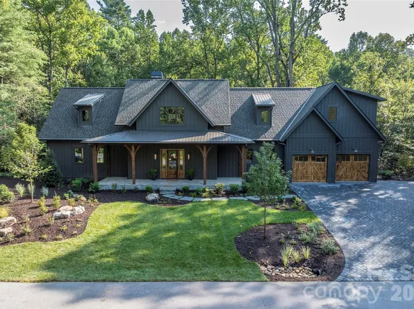 55 Settlers Cv, Brevard, NC 28712