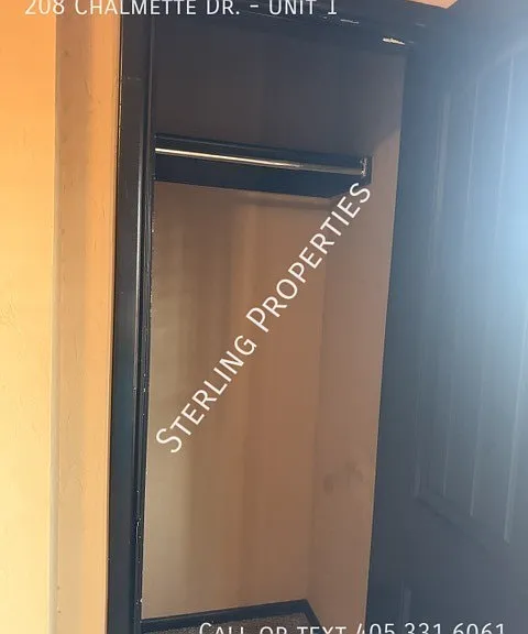208 Chalmette Dr #1 — Photo 27