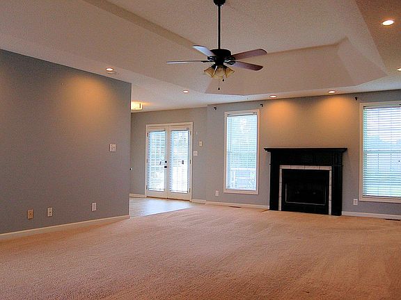 4th image of 3396 Marrast Dr