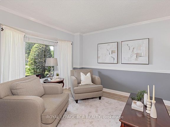 4th image of 988 Krista Ct