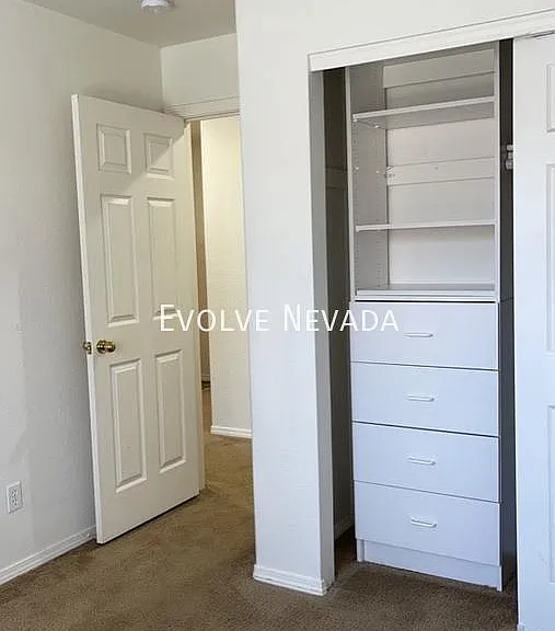 3 bed, 2.0 bath, 1334 sqft, $2,295 — Photo 13