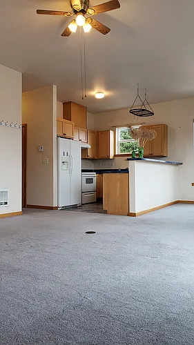 1240 E Maple St #203 Photo 1