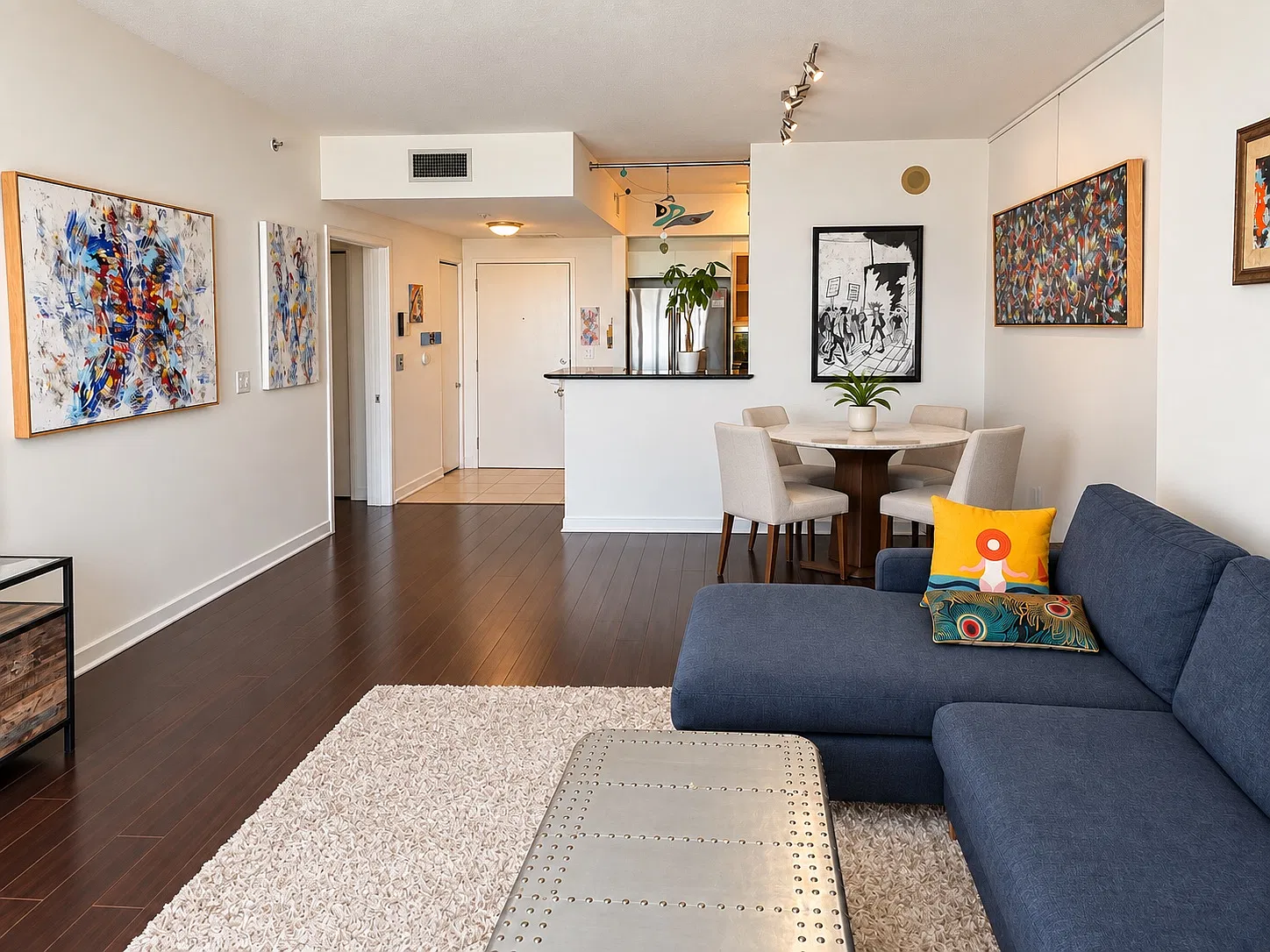 1 bed, 846 sqft, $3,200 — Photo 2