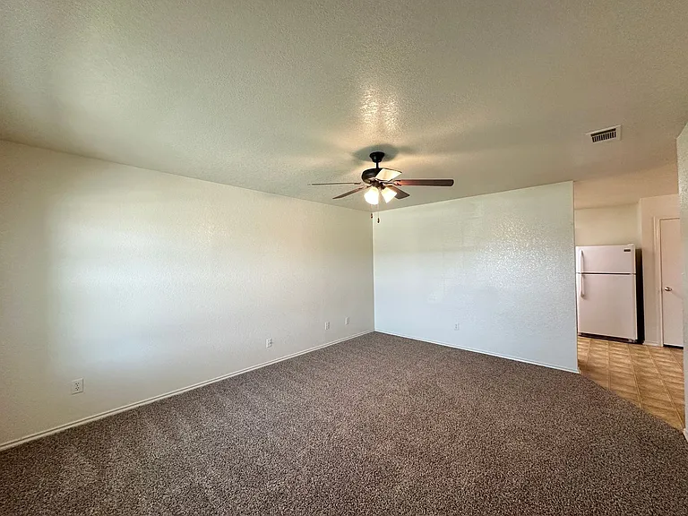 5202 Lauren Lea Dr — Photo 2