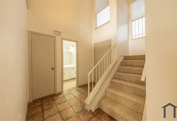 3rd image of 212 Trellis Pl