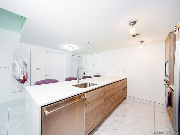 4th image of 6620 Indian Creek Dr #107