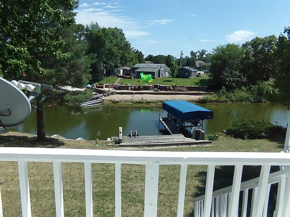 4th image of 5 Sandy Point Dr