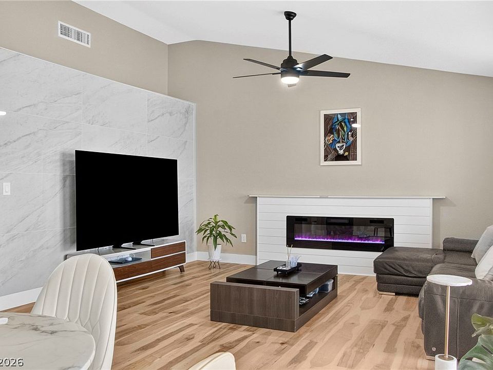 1st image of 9621 Blue Bell Dr