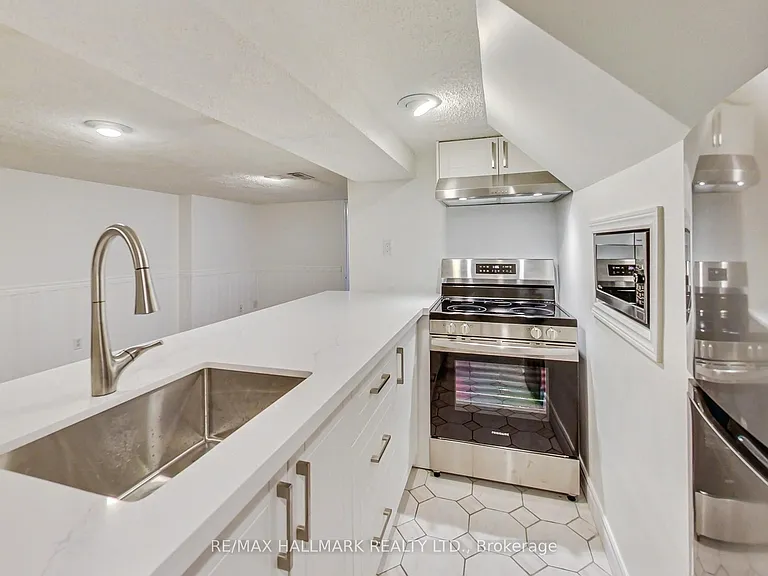 40 Tiago Ave — Photo 5