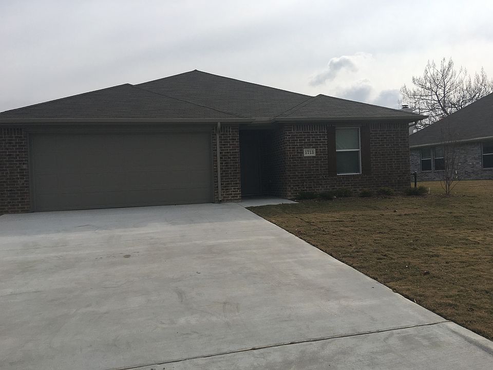1st image of 1713 Northbrook Ln