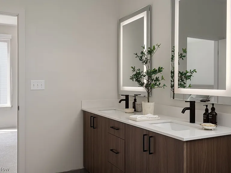 22601 Center Ridge Rd #Townhouse 21 — Photo 11