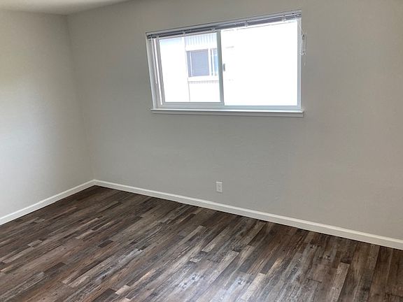 5th image of 1304-1306 Leafwood Dr #6