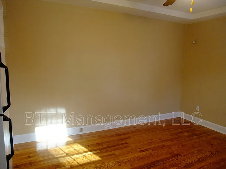 8401 Greenwood Ave #1 — Photo 11