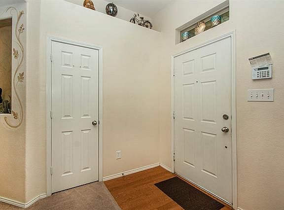 2nd image of 904 Macaw Way