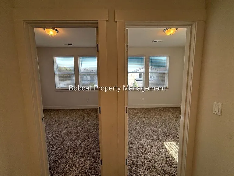 1287 Grove St — Photo 39
