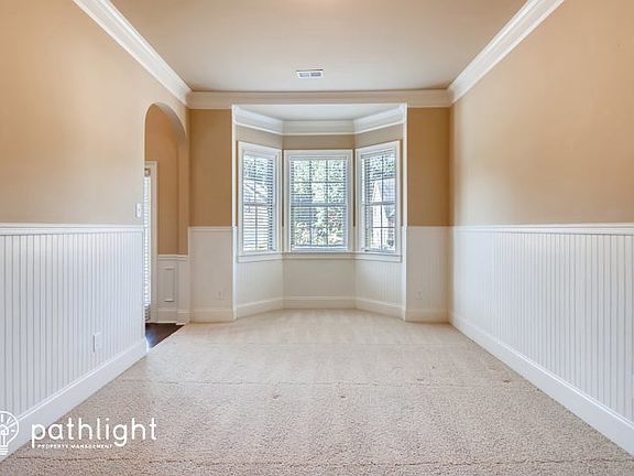 5th image of 476 Harris Dr