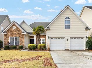 2126 Blue Iris Dr, Matthews, NC 28104