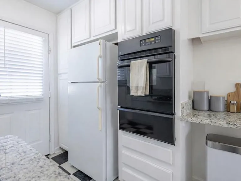 Peachtree Hills Court | Where Atlanta's Energy Meets Timeless Charm — Photo 81
