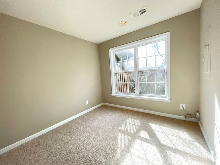 8203 Singleleaf Ln — Photo 31