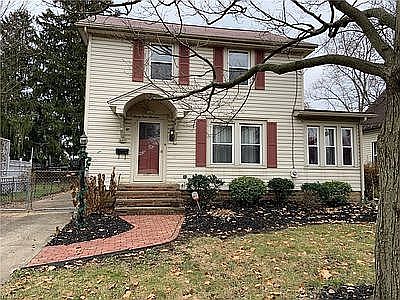 1st image of 2419 8th St