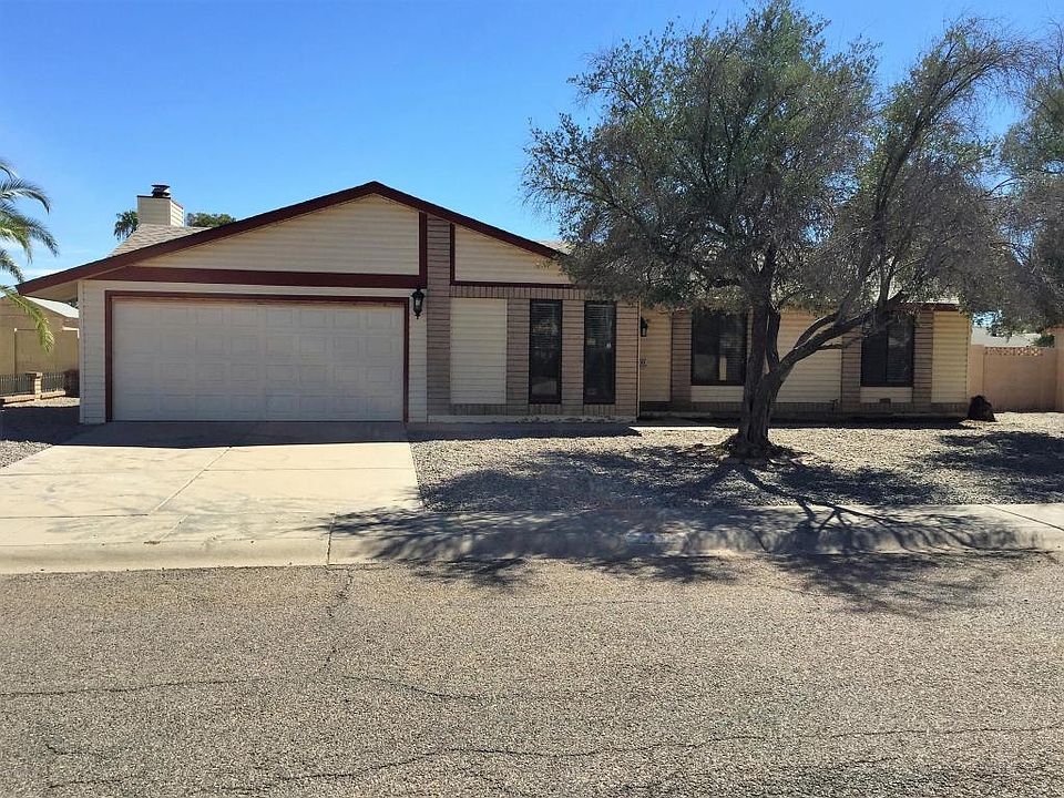 2nd image of 1185 E Avenida Fresca