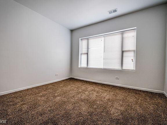 7300 S Yates Apartments Chicago Bedroom_10
