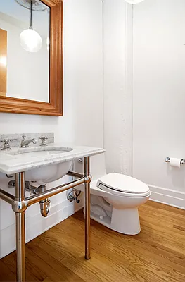 Rented by Compass | media 40