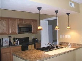 5901 Leyden Ln, Huber Heights, OH 45424