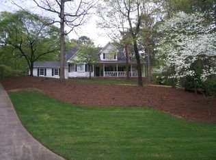 15 Latimer Ln, Cartersville, GA 30121