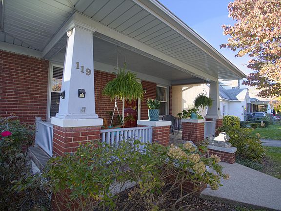 2nd image of 119 Venice Park