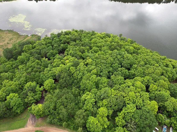 28714 374th St, Waubun, MN 56589