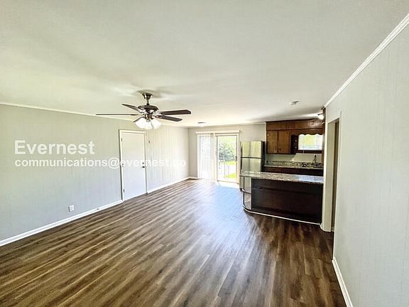 3rd image of 903 Ramsey Dr