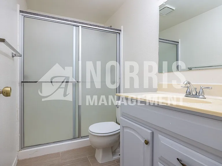 2542 N La Escondida Cir — Photo 17