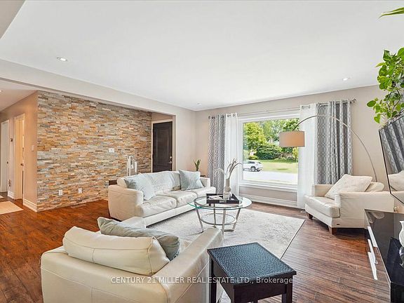 5th image of 544 Maplehill Dr