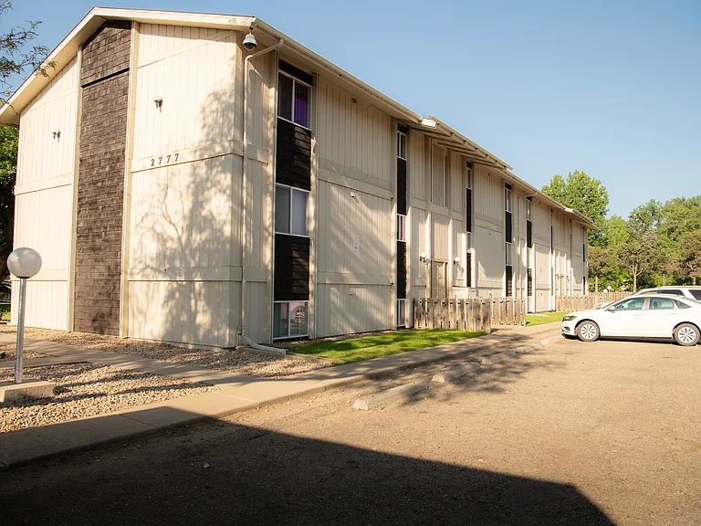 Glenwood Court Village — Photo 15