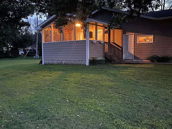 3rd image of 901 22nd Ave SW