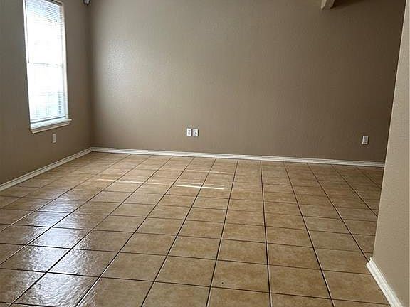 3rd image of 3617 W Zelma St APT 1