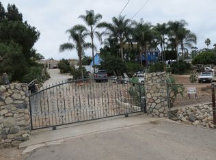215 Hutchison St, Vista, CA 92084