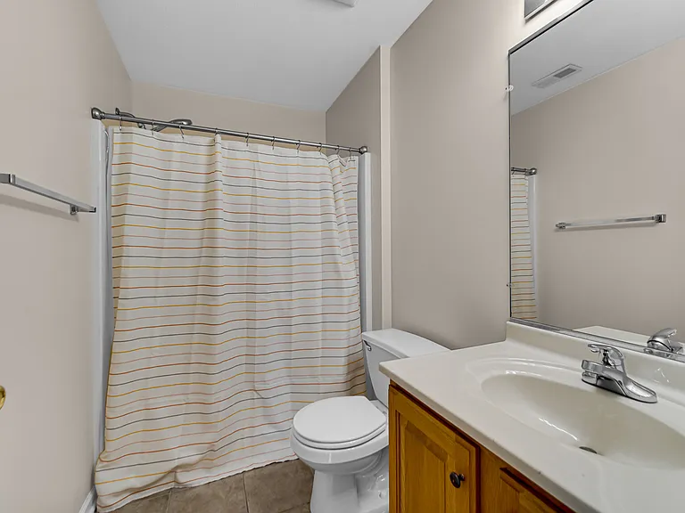 314 Village Sq — Photo 8