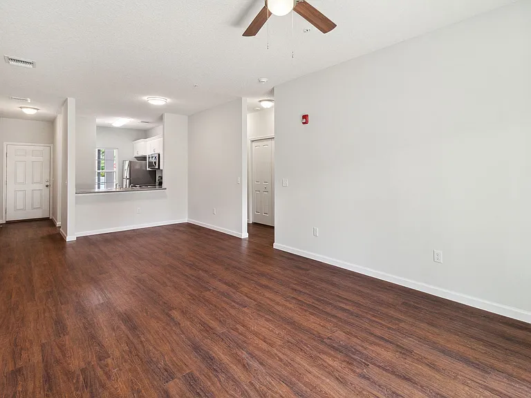 905 Olmstead Ave — Photo 22