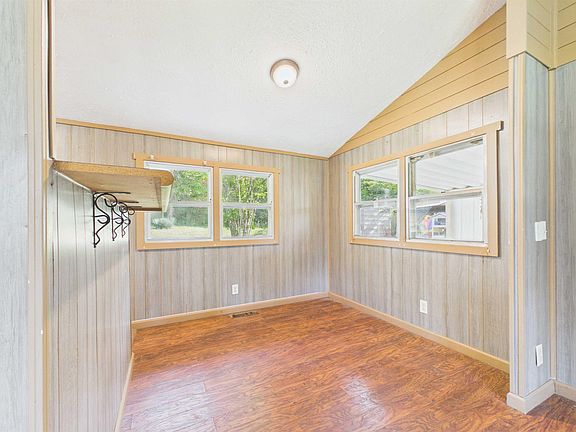 3rd image of 84 County Road 310
