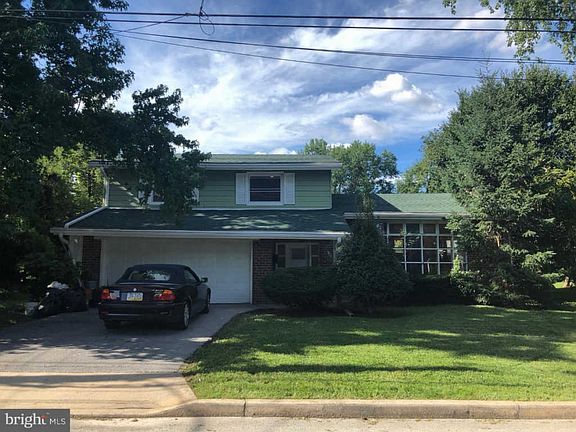 4th image of 215 Elder Ave