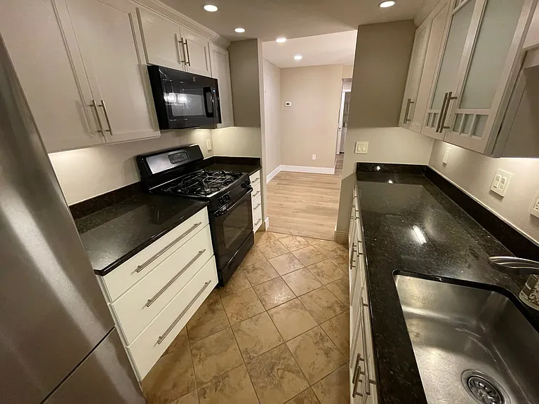 71 Fulkerson St #102 — Photo 10